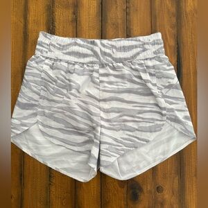 All in Motion Women’s White/Gray Athletic Shorts Size Small NWOT